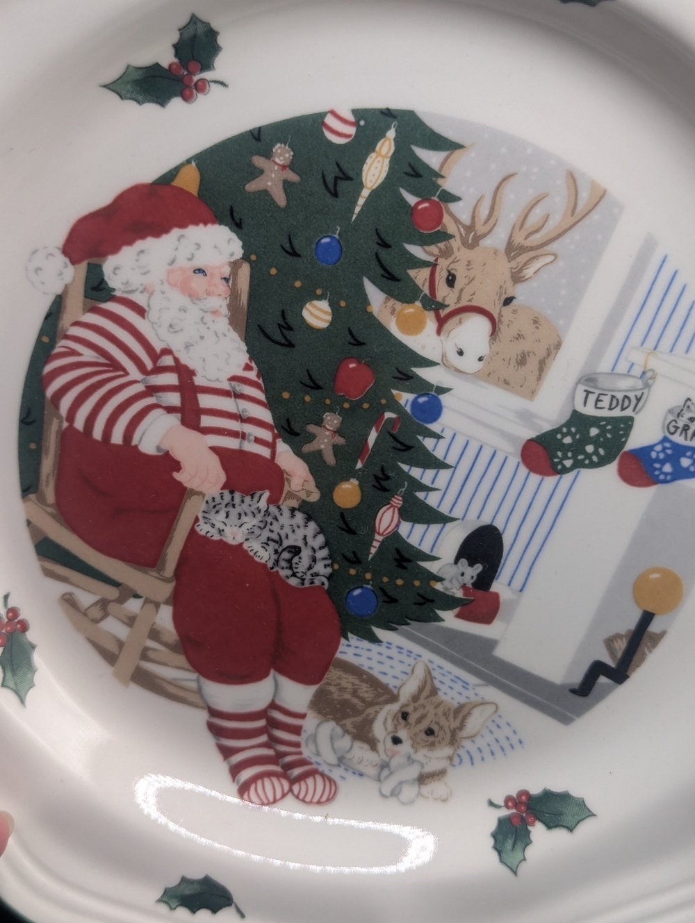 Mikasa Santa with Reindeer "Country Side Christmas" Plate F9010 - Picture 7 of 10